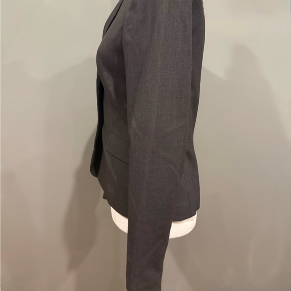 *PRE-OWNED* Calvin Klein Women's Size 2 Two Button Lux Blazer - Picture 3 of 7